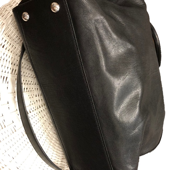 Michael Kors Black leather Hamilton purse - Picture 6 of 8